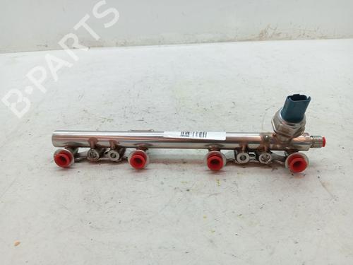 Used Injection rail RENAULT MEGANE IV Hatchback (B9A/M/N_) 1.2 TCe 130 (B9MR) (130 hp) 23360542
