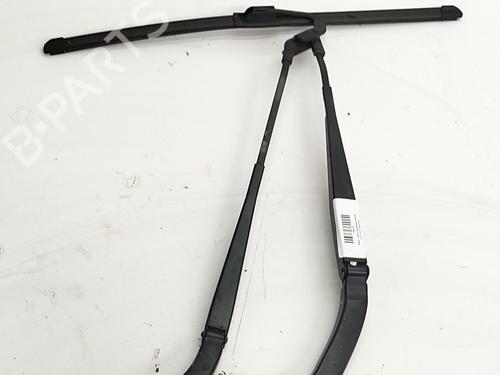 front-windshield-wiper-arm-dacia-spring-2020-37688358 main image