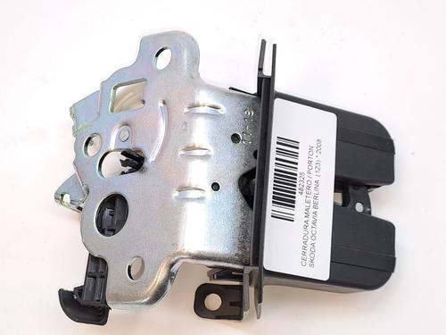 Used Tailgate lock TOYOTA AVENSIS Saloon (_T27_) 2.0 D-4D (ADT270_, ADT270R) (126 hp) 23363399