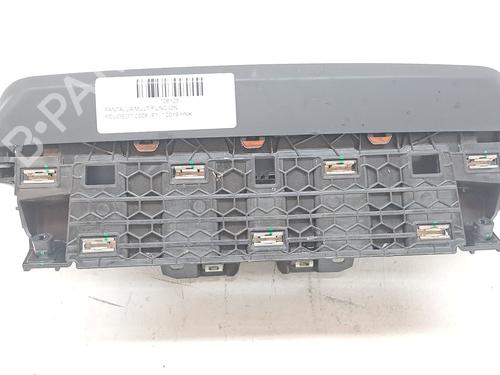 Display monitor PEUGEOT 2008 II (UD_, US_, UY_, UJ_, UR_, UC_) 1.2 PureTech 100 (USHNK) | BP29301666C48 