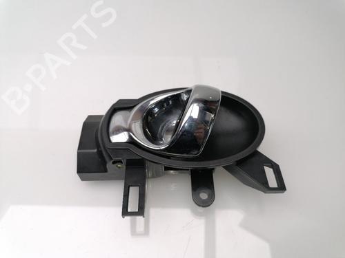 Puxador interior trás esquerdo NISSAN JUKE (F15) 1.6 (117 hp) 23937922