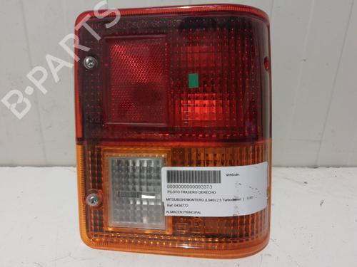 Høyre baklys MITSUBISHI PAJERO II (V3_W, V2_W, V4_W, V5_W) 2.5 TD 4WD (V24W) (99 hp) 25460465