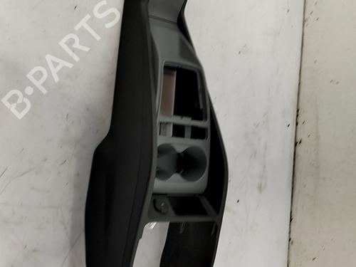 Used Armrest / Center console SEAT IBIZA IV ST (6J8, 6P8) 1.6 TDI (90 hp) 31165947