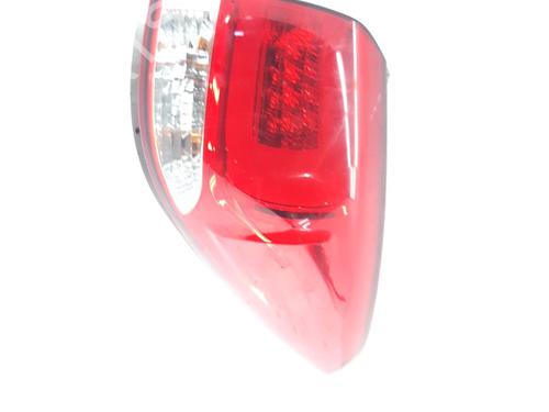 right-taillight-kia-carens-iv-2013-37289528 main image