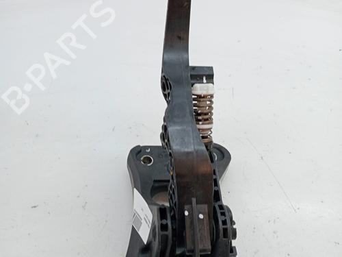 Used Clutch pedal RENAULT CLIO V (B7_) 1.5 Blue dCi 85 (B7AG) (86 hp) 23341159