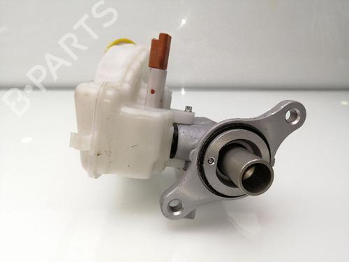 Used Brake master cylinder PEUGEOT 208 I (CA_, CC_) 1.4 HDi (68 hp) 23454191