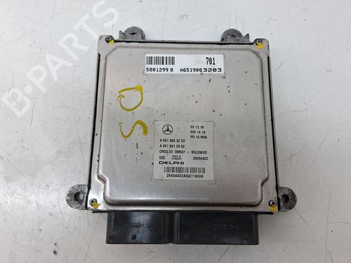Used Engine control unit (ECU) MERCEDES-BENZ SPRINTER 3,5-t Van (B906) 310 CDI (906.631, 906.633, 906.635, 906.637) (95 hp) 28957204