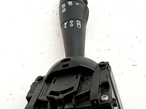 Forlygtekontakt Forlygtekontakt DACIA SANDERO II 1.5 dCi 75 / Blue dCi 75 (B8JW, B8M4, B8AH, B8M7, B8M6) (75 hp) 33012104 33012104