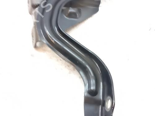 hingedoor-check-strap-toyota-yaris-_p21_-_pa1_-_ph1_-2020-37590822 main image