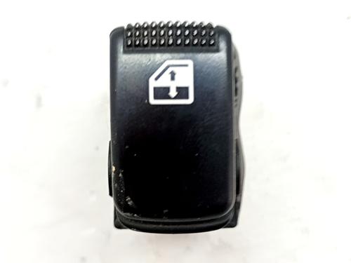 Comutador vidro frente direito HYUNDAI TUCSON (JM) 2.0 CRDi (140 hp) 31700774