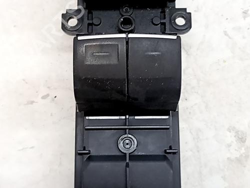 Used Left front window switch Left front window switch TOYOTA YARIS (_P21_, _PA1_, _PH1_) 1.6 GR 4WD (GXPA16) (261 hp) 35752630 35752630