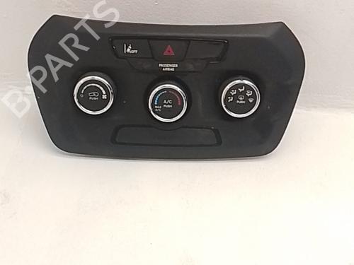 Used Climate control Climate control 38418986 38418986