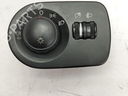 switch-seat-leon-1p1-2005-2006-2007-2008-2009-2010-2011-2012-2013-36407535 main image