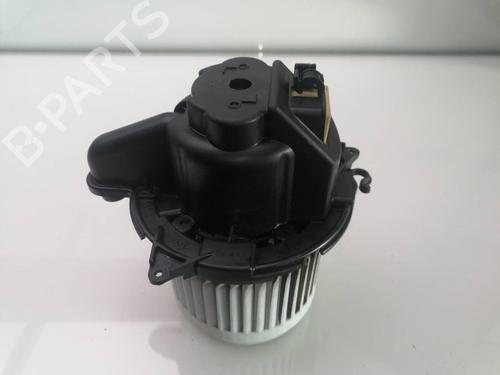 Used Heater blower motor DACIA SANDERO II 1.5 dCi 75 / Blue dCi 75 (B8JW, B8M4, B8AH, B8M7, B8M6) (75 hp) 23421213