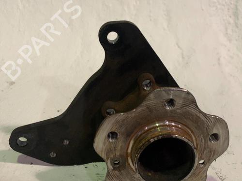 Used Right rear steering knuckle Right rear steering knuckle RENAULT KADJAR (HA_, HL_) 1.3 TCe 140 (HLNB, HLN1) (140 hp) 35752703 35752703