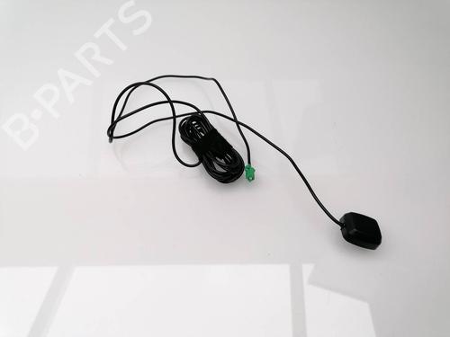 Used Antenna/Base AUDI A3 (8P1) S3 quattro (265 hp) 23936072