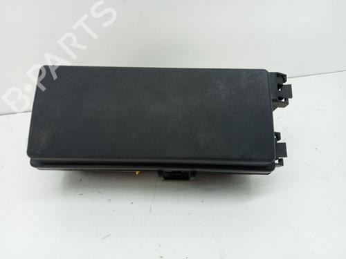Sikringsdåse SKODA SUPERB I (3U4) 1.9 TDI (105 hp) 27557330
