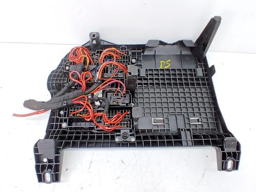 fuse-box-mercedes-benz-b-class-sports-tourer-w247-2018-33765884 main image