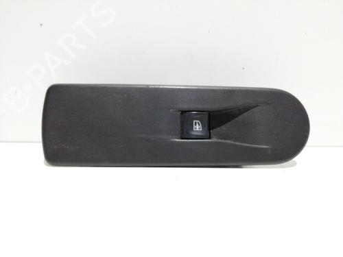 Used Right front window switch RENAULT CLIO IV (BH_) 1.5 dCi 90 (90 hp) 25465259