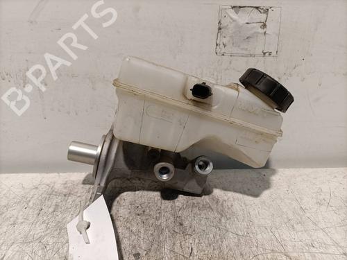 Used Brake master cylinder DACIA SANDERO II TCe 90 (B8M1, B8MA, B8AC) (90 hp) 25455327