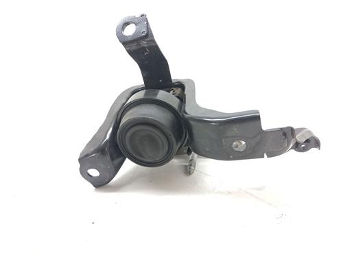 Used Gearbox mount TOYOTA YARIS (_P21_, _PA1_, _PH1_) 1.5 Hybrid (MXPH10, MXPH11) (116 hp) 29301472