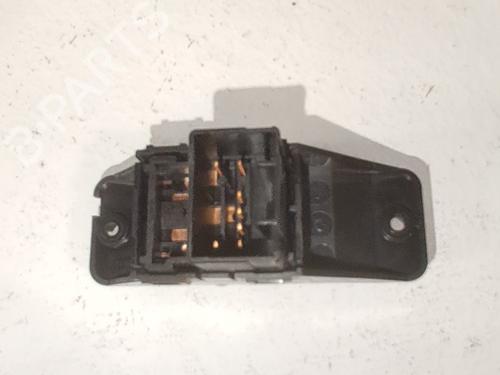 Left rear window switch KIA STONIC (YB) 1.0 T-GDi | BP38417998I29 - Image 2