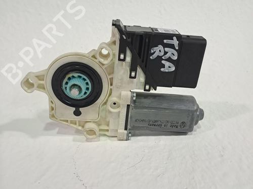 Rudehejsemotor bagstkærm højre VW PASSAT B5.5 (3B3) 2.0 (115 hp) 24483674