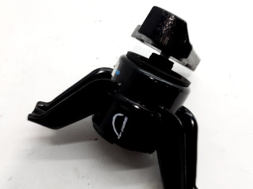 Used Engine mount HYUNDAI ix35 (LM, EL, ELH) 2.0 CRDi (136 hp) 31916041