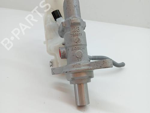 Used Brake master cylinder RENAULT MEGANE IV Hatchback (B9A/M/N_) 1.3 TCe 160 (B9NC) (159 hp) 23350064