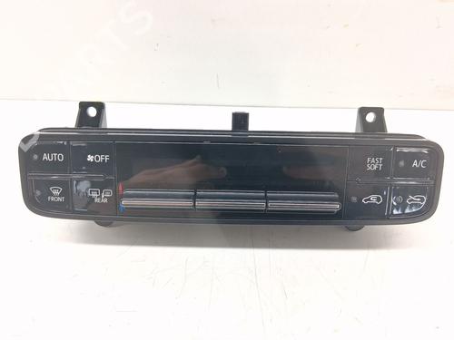 Used Climate control TOYOTA AURIS Estate (_E18_) 1.8 Hybrid (ZWE186_, ZWE186R, ZWE186H) (136 hp) 28956763
