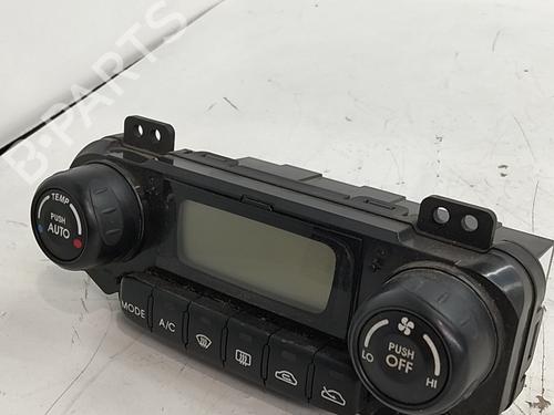 Used Climate control Climate control 38989860 38989860