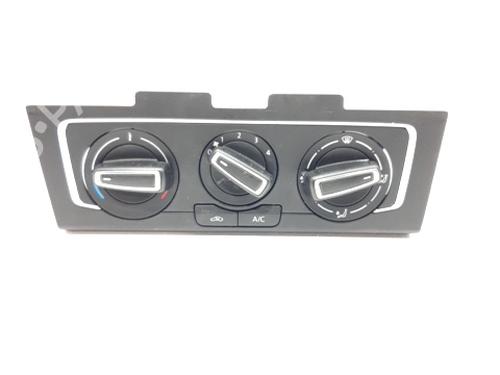 Used Climate control VW POLO V (6R1, 6C1) 1.4 TDI (90 hp) 31153164