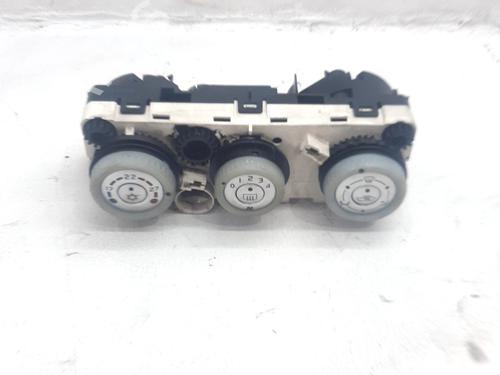 Used Climate control Climate control MITSUBISHI COLT VI (Z3_A, Z2_A) 1.5 DI-D (Z39A) (95 hp) 33761928 33761928