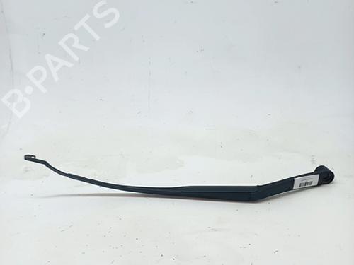 Used Front windshield wiper arm KIA NIRO I (DE) 1.6 GDI Hybrid (141 hp) 30772032