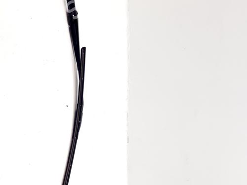 Used Front windshield wiper arm MERCEDES-BENZ M-CLASS (W163) ML 270 CDI (163.113) (163 hp) 32159518