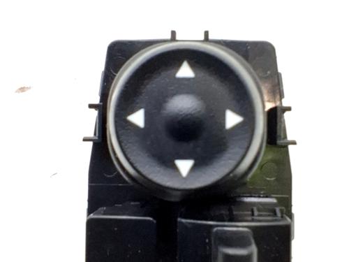 Commande retroviseurs HYUNDAI BAYON (BC3) 1.0 T-GDI (101 hp) 31874685