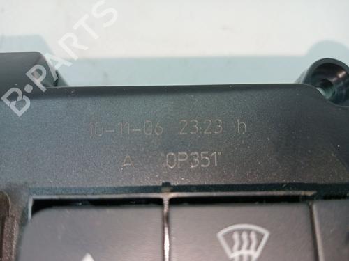 Climate control SEAT LEON (1P1) 2.0 TDI 16V | BP23353572I5 