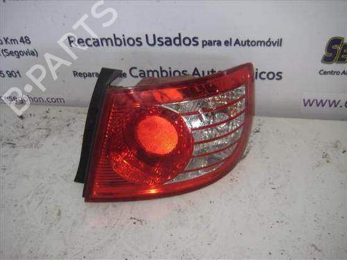 Used Right taillight HYUNDAI ELANTRA III Saloon (XD) 1.6 (107 hp) 24883690