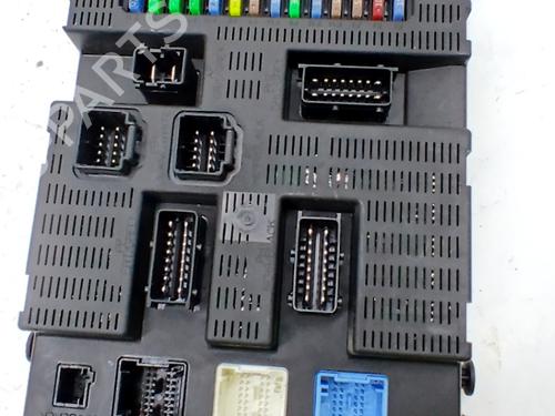 fuse-box-peugeot-807-eb_-2002-32720307 main image