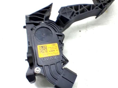 Used Pedal VW POLO V (6R1, 6C1) 1.2 TSI 16V (90 hp) 31262537