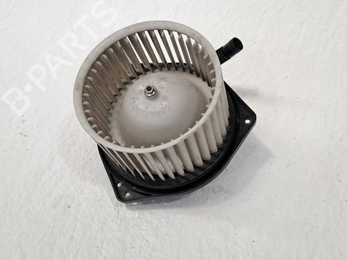 Used Heater blower motor SUZUKI GRAND VITARA II (JT, TE, TD) 1.9 DDiS All-wheel Drive (JT419, TD44, JB419WD, JB419XD,... (129 hp) 26192674