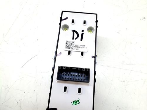 Used Left front window switch HYUNDAI i30 Estate (PDE) 1.0 T-GDI (120 hp) 29351479