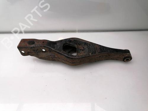 Right rear suspension arm MITSUBISHI PAJERO IV (V8_W, V9_W) 3.2 DI-D (V88W, V98W) | BP24107869M15 