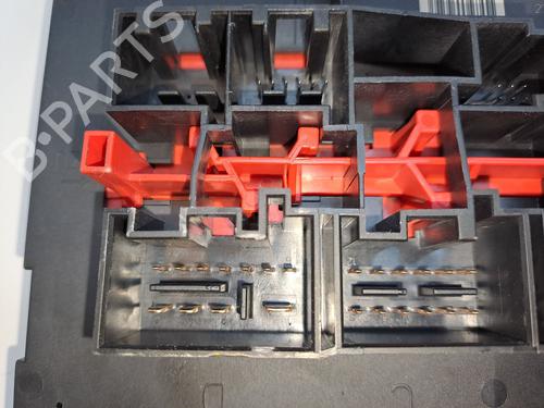 Fuse box VW GOLF V (1K1) 1.9 TDI | BP23282656E1 