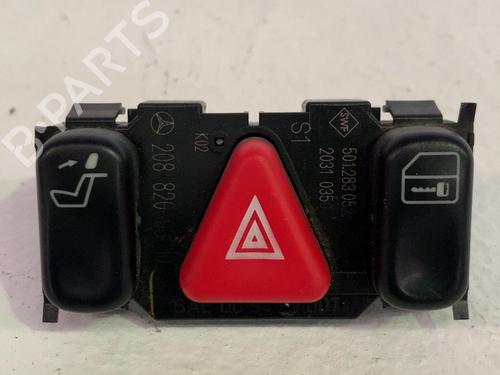 Bouton de warning Bouton de warning MERCEDES-BENZ E-CLASS (W210) E 270 CDI (210.016) (170 hp) 36407039 36407039