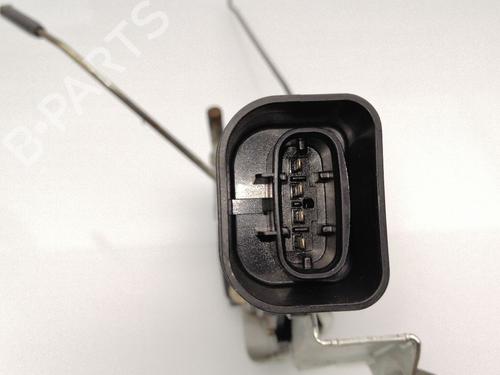 Used Front left lock SUZUKI GRAND VITARA I (FT, HT) 2.0 4x4 (TA52, TL52, SQ420) (128 hp) 26706704
