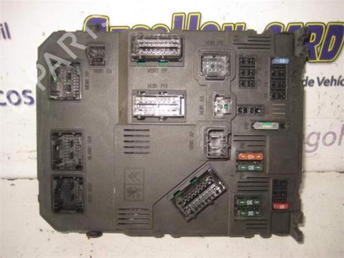 Used Fuse box PEUGEOT 206 Hatchback (2A/C) 1.4 i (75 hp) 25460353