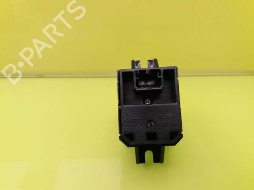 Radio AUDI A4 B9 Avant (8W5, 8WD) 2.0 TFSI | BP23404832E6 