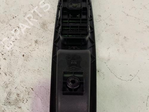 Right front window switch CITROËN C4 I (LC_) 1.6 HDi | BP35947079I26 - Image 2