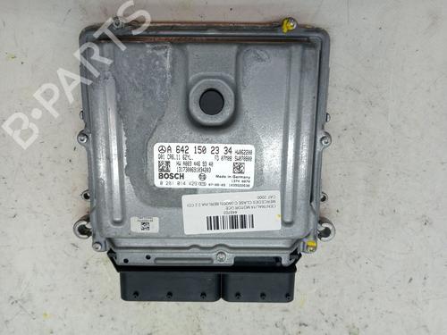 Used Engine control unit (ECU) MERCEDES-BENZ C-CLASS (W204) C 320 CDI (204.022) (224 hp) 23356962